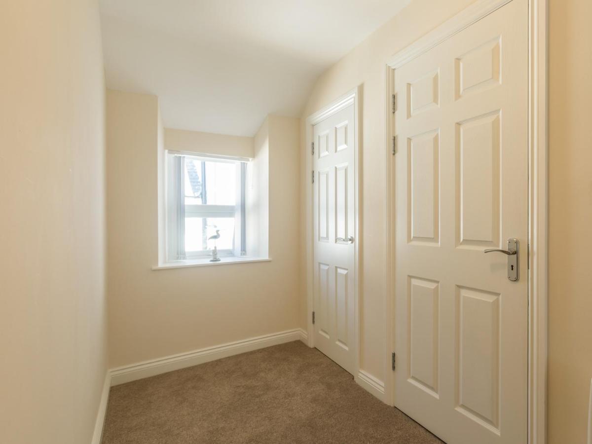 Apartment 4, 7 St Anns Apartments, Ландъндо Екстериор снимка